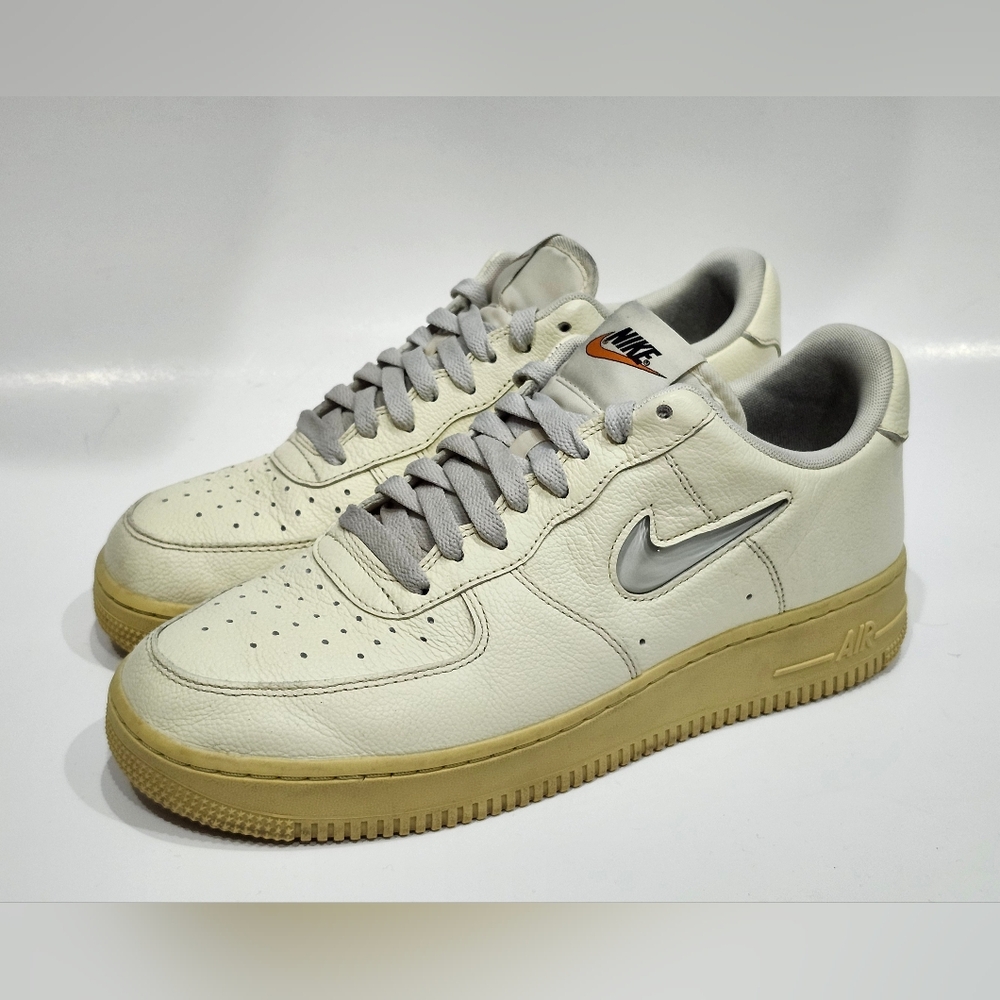 Nike Air Force 1 '07 LX  Coconut Milk/Light Bone Sneaker Women Sz 10 DO9456 100